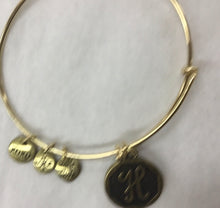Load image into Gallery viewer, Bracelet Initial Bangles Gold